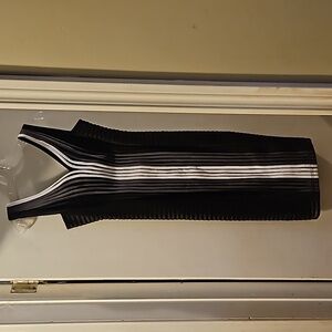 BEAUTIFUL Frank Lyman cocktail dress